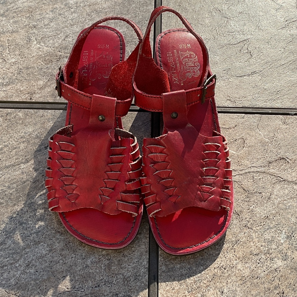 Vintage red leather huarache sandals